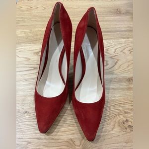 Nine West pump 9 1/2 Red Suede